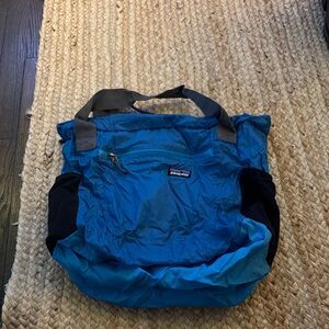 Patagonia ultra light black hole Packable Blue tote and backpack bag